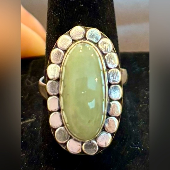 Jade and Silver Tone Ring Size 7 - Picture 1 of 1